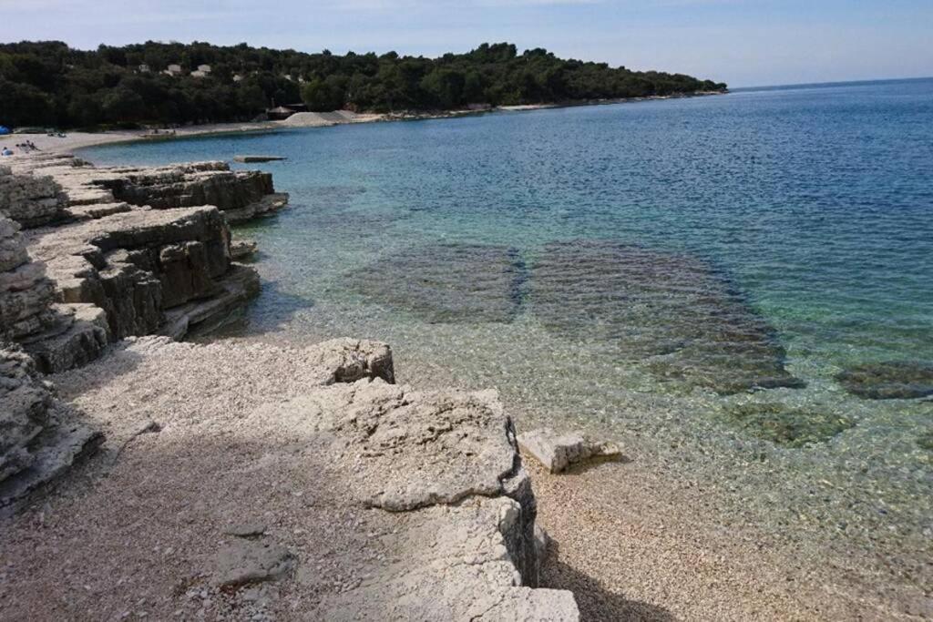 Apartment Vesna For 2, Free Parking And Wi-Fi Πούλα Εξωτερικό φωτογραφία